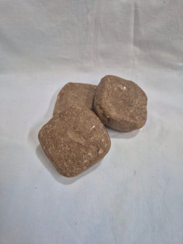Handcrafted Shampoo Bar (Hibiscus & Amla)